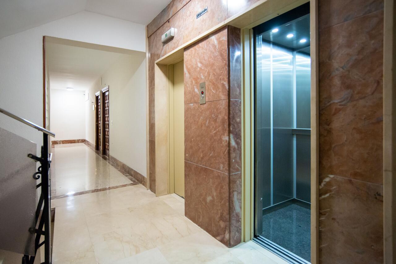 Apartament Plaza Del Teatro Malaga Zewnętrze zdjęcie